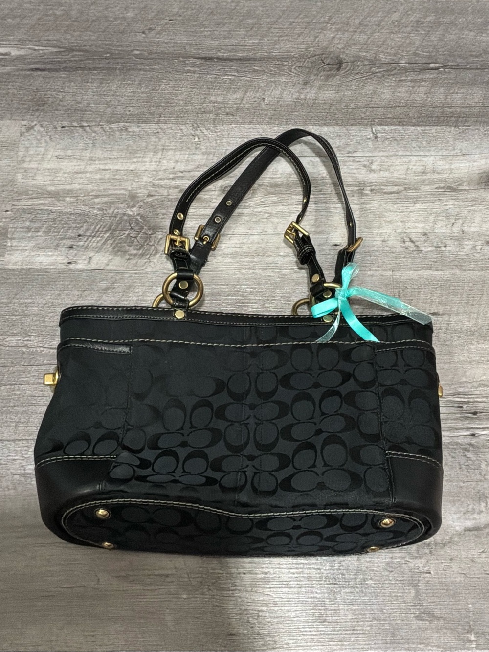 vintage coach shoulder bag jacquard leather with gold hardware